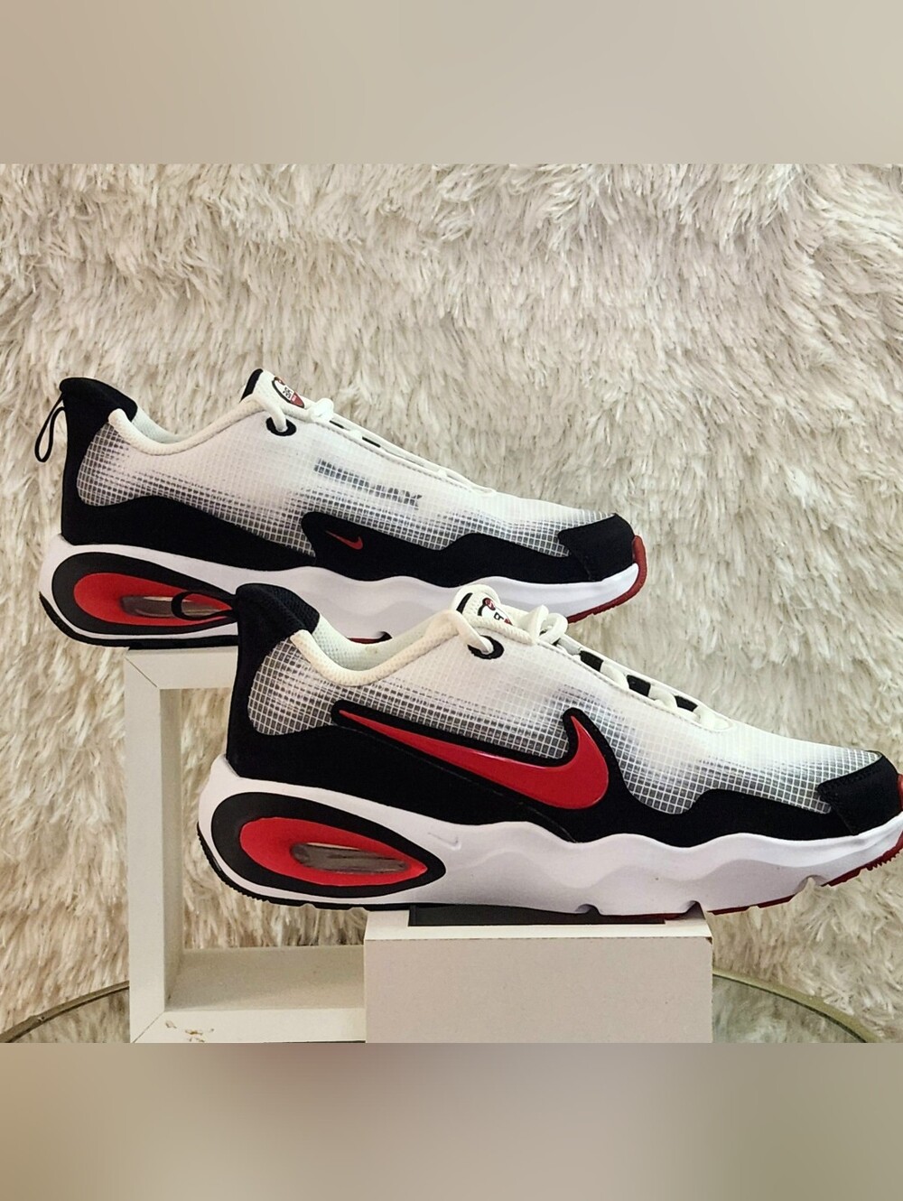 Nike Air Max INTRLK Lite GS 6.5Y Womens 8 White Black Red Sneakers NWT